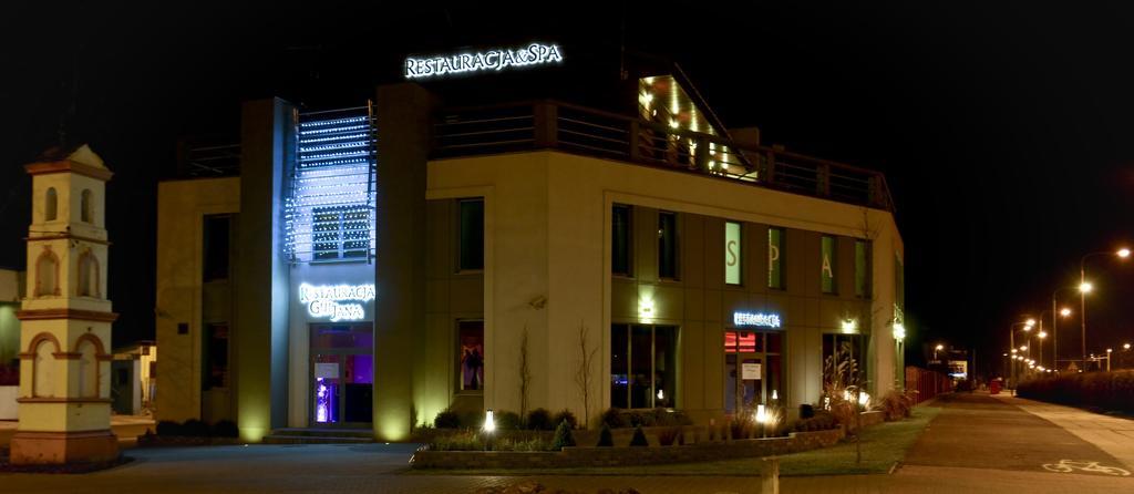 Metropolispa Piotrków Trybunalski Kültér fotó
